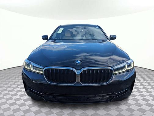 Jet Black 2021 BMW 530e Base