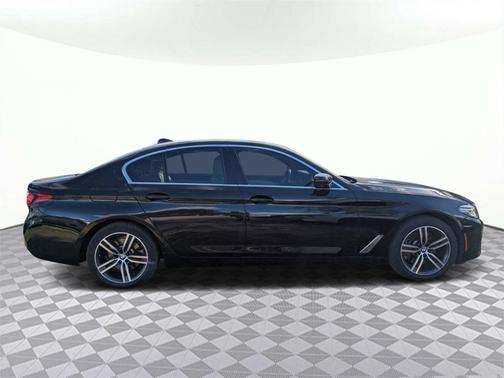Jet Black 2021 BMW 530e Base