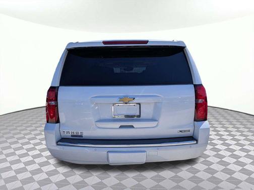 Iridescent Pearl Tricoat 2018 Chevrolet Tahoe Premier