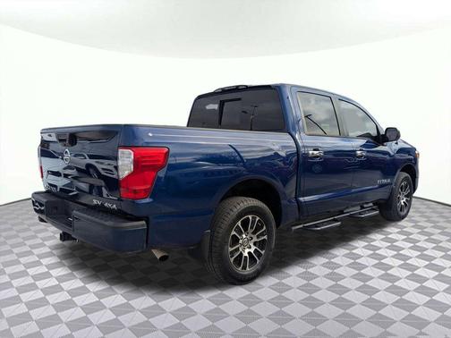 2021 Nissan Titan SV