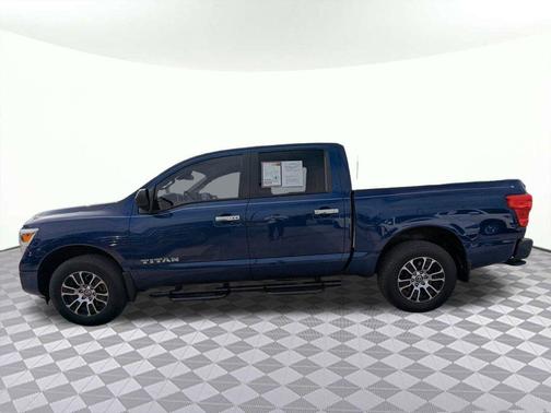 2021 Nissan Titan SV