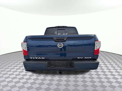 2021 Nissan Titan SV