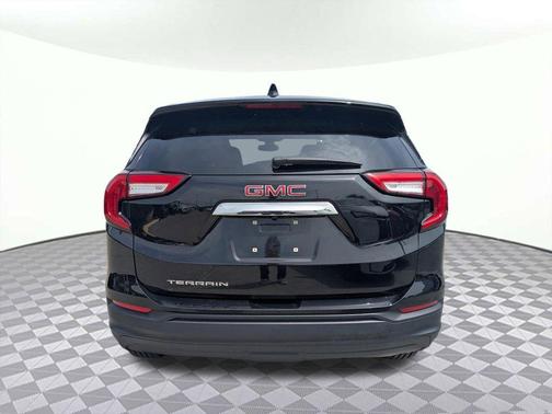 Ebony Twilight Metallic 2024 GMC Terrain SLE