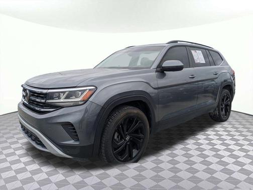 2022 Volkswagen Atlas 3.6L SE w/Technology