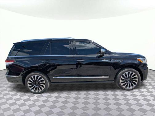 INFINITE BLACK 2022 Lincoln Navigator Black Label