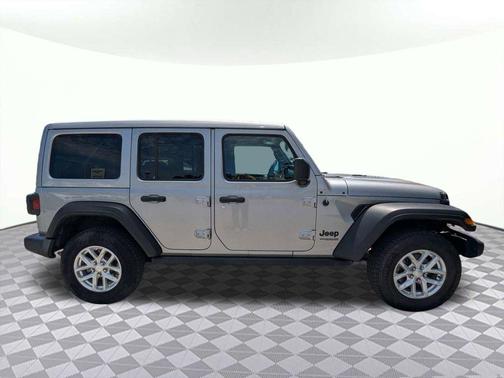 Billet Silver Metallic Clearcoat 2021 Jeep Wrangler Willys