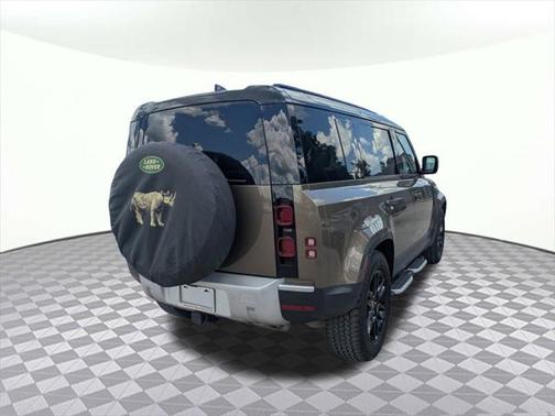 2024 Land Rover Defender 110 P400 S
