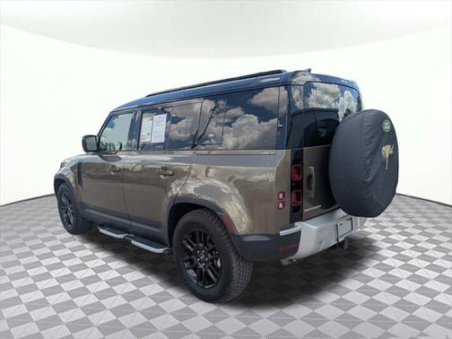2024 Land Rover Defender 110 P400 S