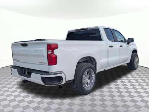Summit White 2020 Chevrolet Silverado 1500 Custom
