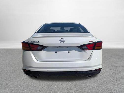 2025 Nissan Altima SR FWD