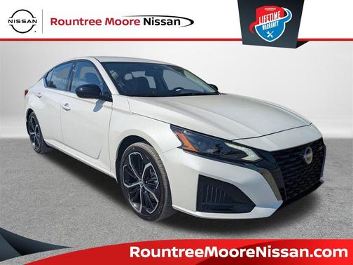 2025 Nissan Altima SR FWD