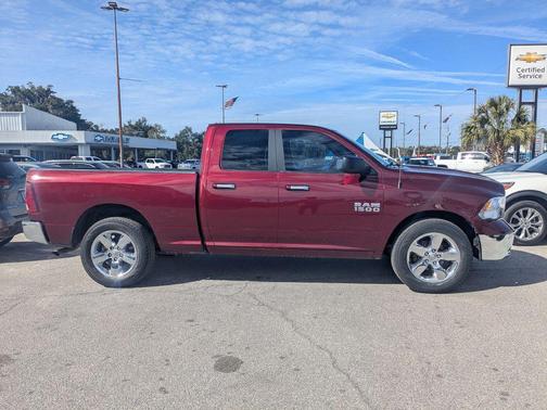 2018 RAM 1500 SLT
