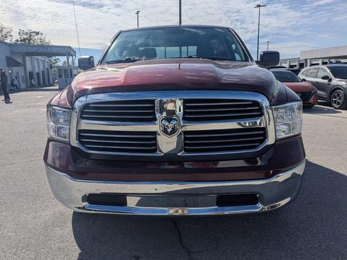 2018 RAM 1500 SLT