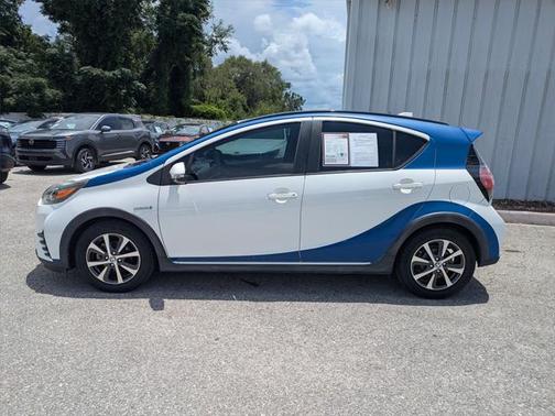 2018 Toyota Prius c Two