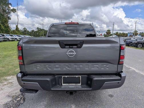 Gun Metallic 2027 Nissan Frontier SV
