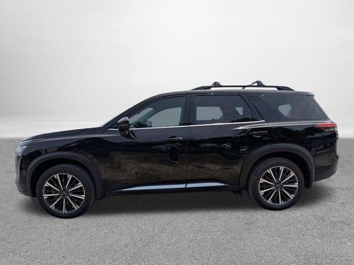 Super Black 2026 Nissan Pathfinder Platinum