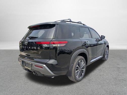 Super Black 2026 Nissan Pathfinder Platinum