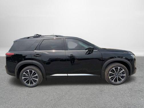 Super Black 2026 Nissan Pathfinder Platinum