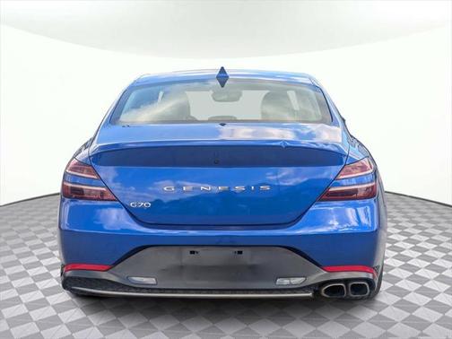 2022 Genesis G70 2.0T RWD