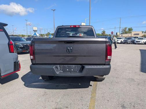 Granite Crystal Metallic Clearcoat 2024 RAM 1500 Classic Warlock Crew Cab 4x2 5'7' Box