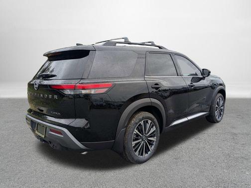 Super Black 2026 Nissan Pathfinder Platinum