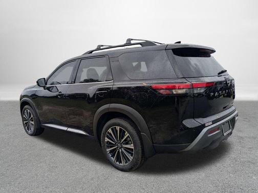 Super Black 2026 Nissan Pathfinder Platinum