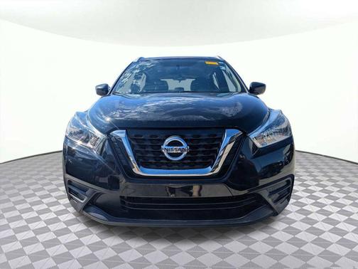 2019 Nissan Kicks S