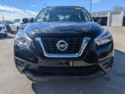 2019 Nissan Kicks S