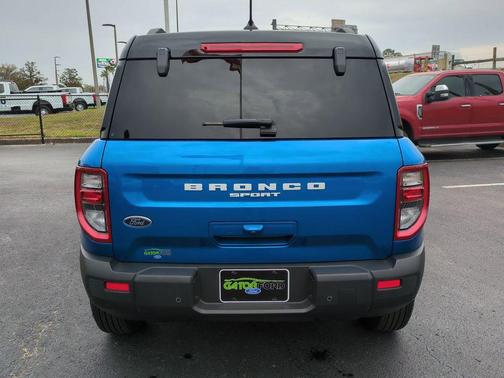 VELOCITY BLUE METALLIC 2025 Ford Bronco Sport Outer Banks