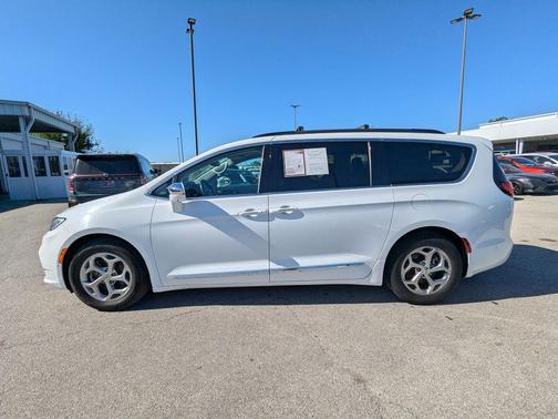 2022 Chrysler Pacifica Limited