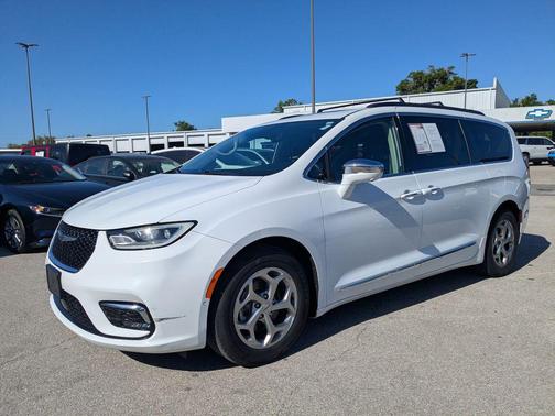 2022 Chrysler Pacifica Limited