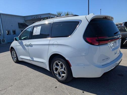 2022 Chrysler Pacifica Limited