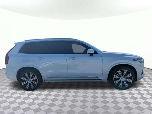 2022 Volvo XC90 Recharge Plug-In Hybrid T8 Inscription 7 Passenger