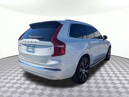 2022 Volvo XC90 Recharge Plug-In Hybrid T8 Inscription 7 Passenger