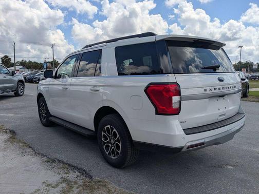 OXFORD WHITE 2024 Ford Expedition XLT