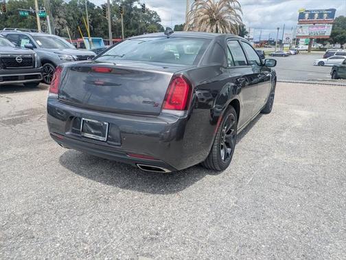 2023 Chrysler 300 S