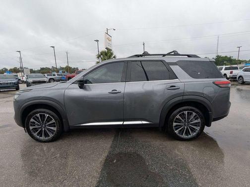 Gun Metallic 2026 Nissan Pathfinder Platinum