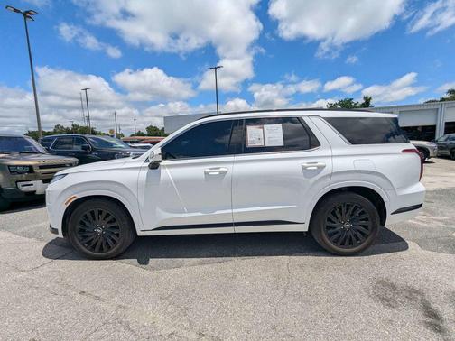 Hyper White 2025 Hyundai PALISADE Calligraphy Night Edition