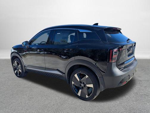 Super Black 2026 Nissan Kicks SR