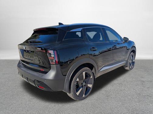 Super Black 2026 Nissan Kicks SR