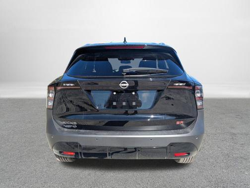 Super Black 2026 Nissan Kicks SR