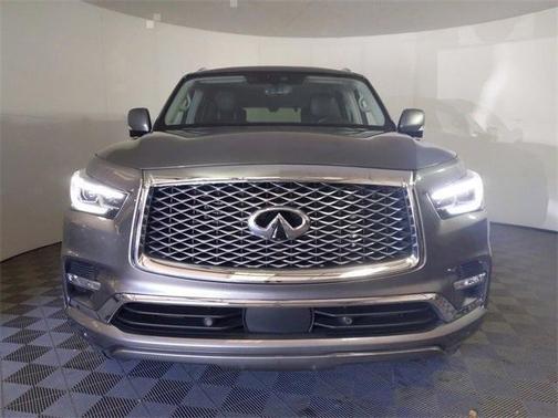 Photo 2 of 31 of 2020 INFINITI QX80 Luxe