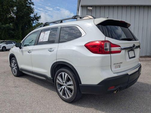 Crystal White Pearl 2022 Subaru Ascent Touring 7-Passenger