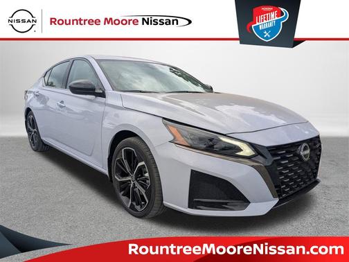 2025 Nissan Altima SR FWD