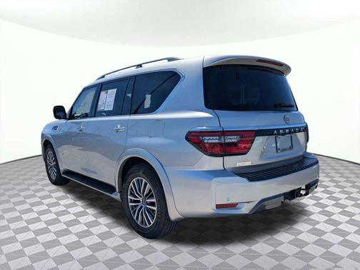 Brilliant Silver Metallic 2023 Nissan Armada SL 2WD