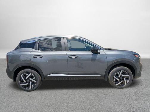 Gun Metallic 2026 Nissan Kicks SV