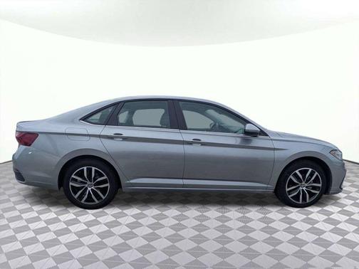 Pyrite Silver Metallic 2025 Volkswagen Jetta 1.5T SE