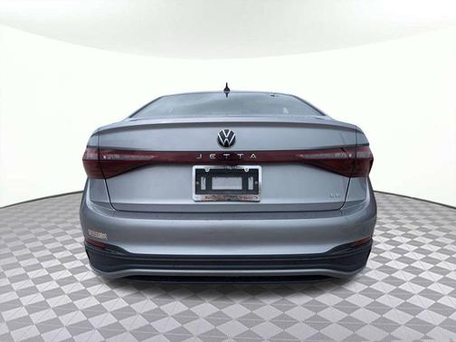 Pyrite Silver Metallic 2025 Volkswagen Jetta 1.5T SE