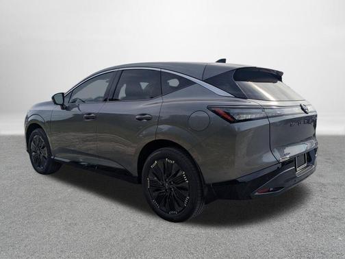 Gun Metallic 2026 Nissan Murano Platinum
