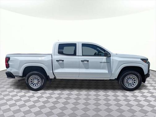 2024 Chevrolet Colorado WT